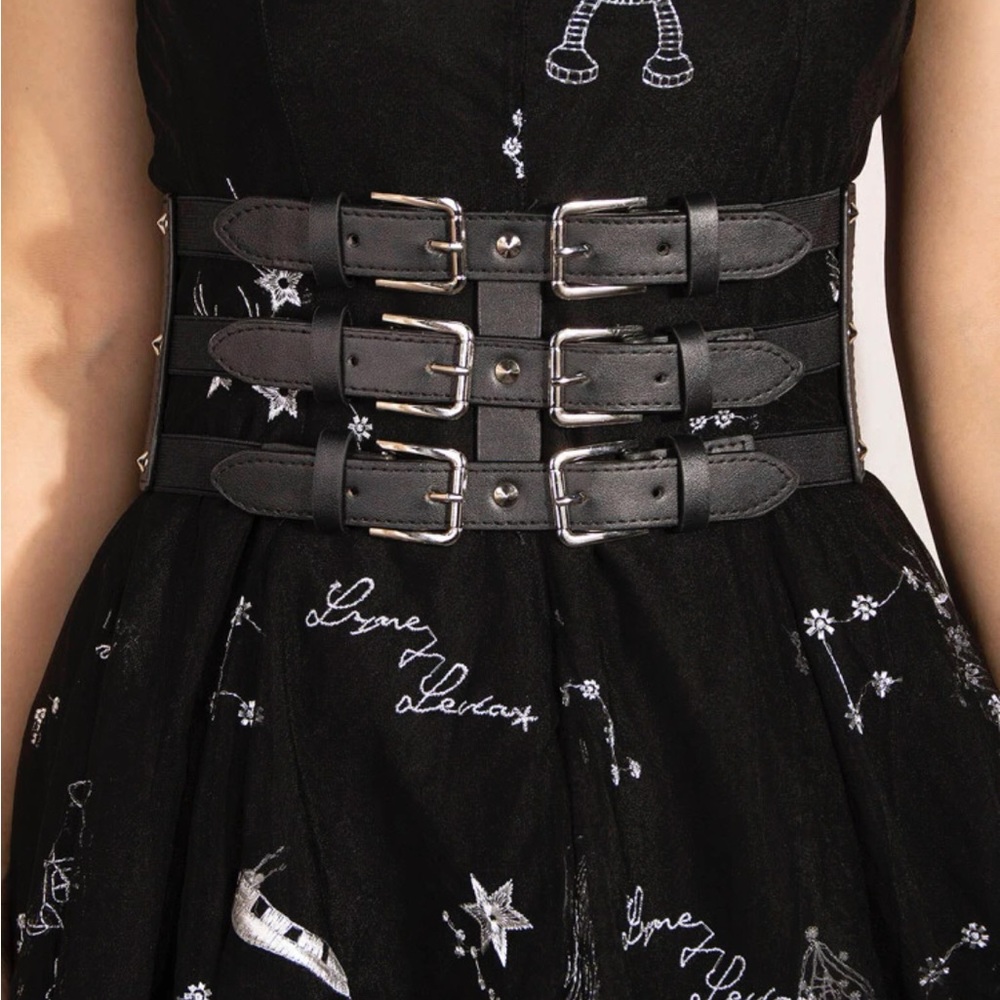 Wide Cinch Edgy Corset Style Stretchy Cage Belt With Silver Buckles